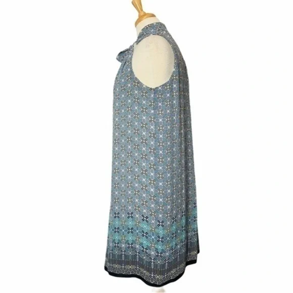 𝅺MAX STUDIO Tie Neck Shift Dress - Large - Picture 4 of 7